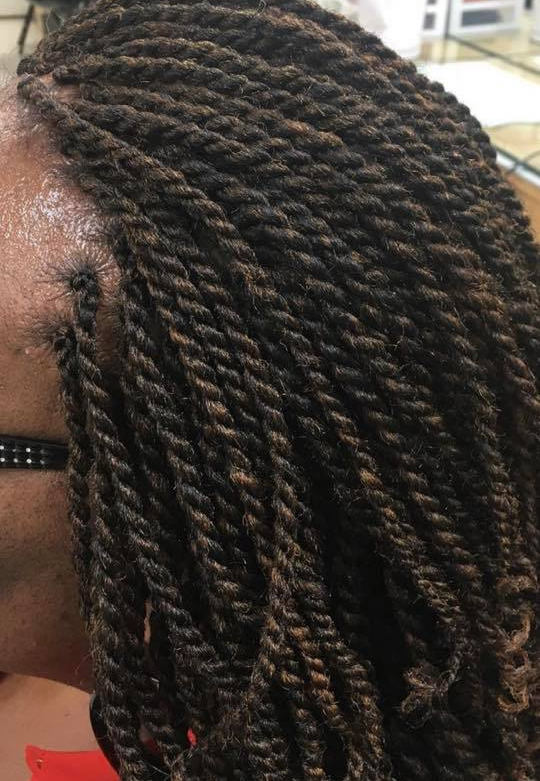 Senegalese twists rope style